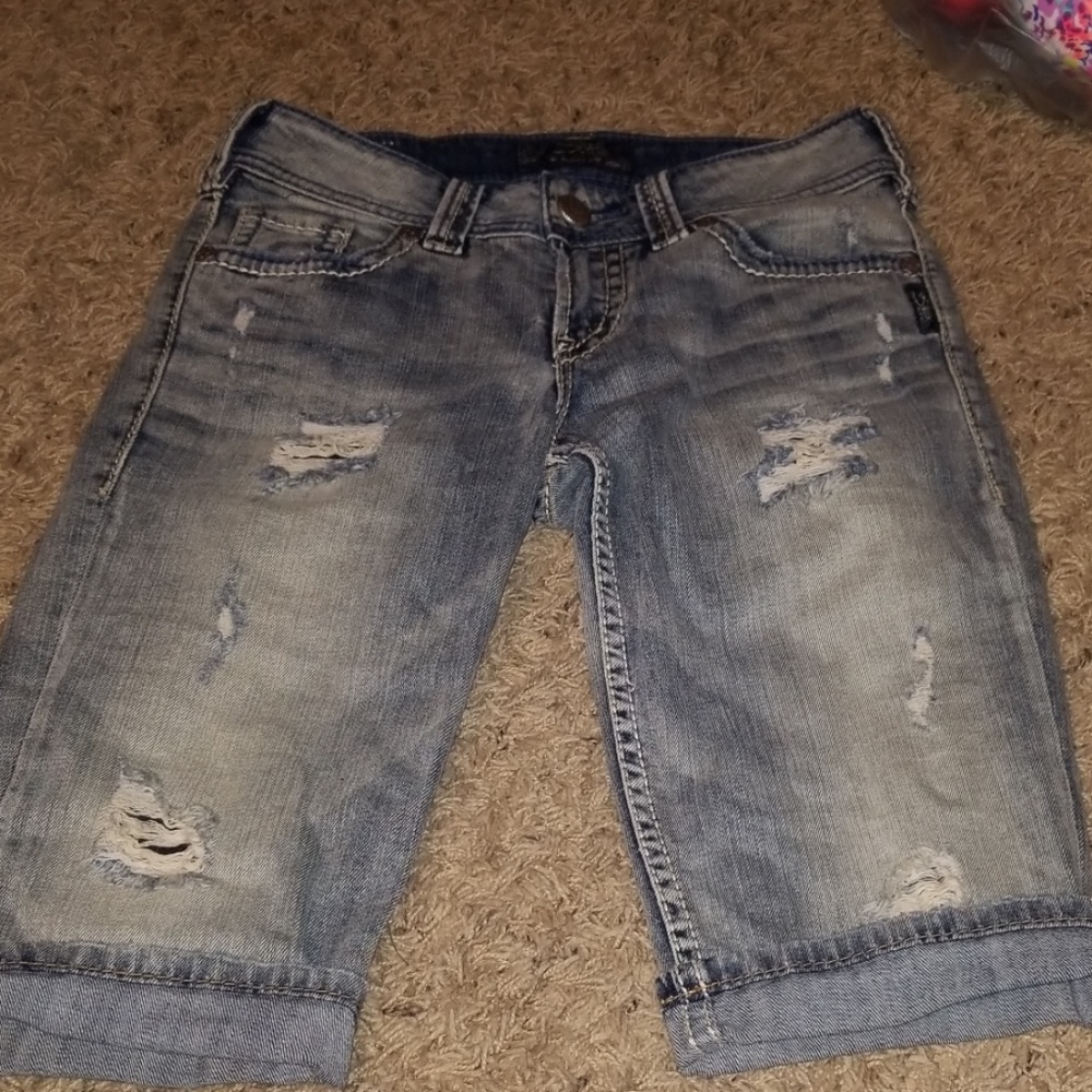 Silver Suki flap Bermuda short